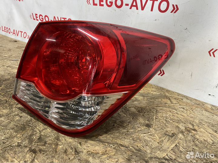 Фонарь Chevlolet Cruze задний правый