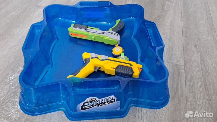 Арена с пистолетами инфинити надо