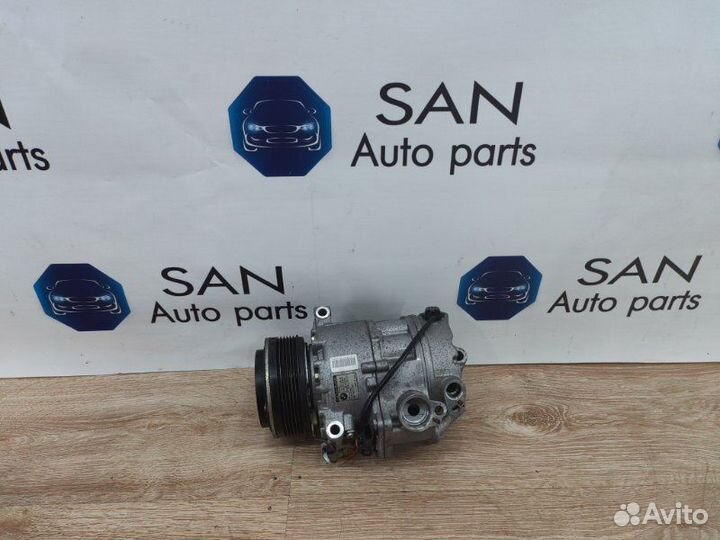 Компрессор кондиционера Bmw X5 E70 N52B30AF 2009