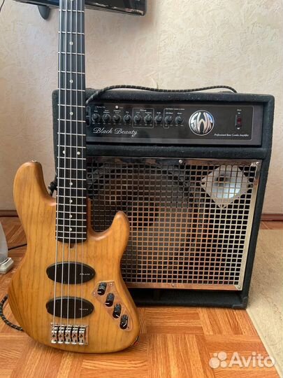Басовый комбоусилитель SWR Black Beauty комбик