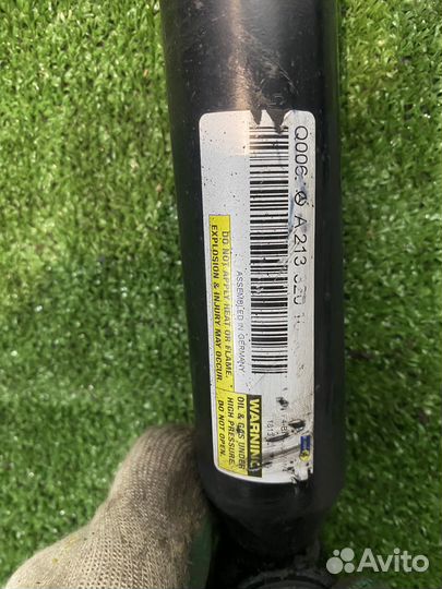 Амортизатор задний Mercedes W213 C257