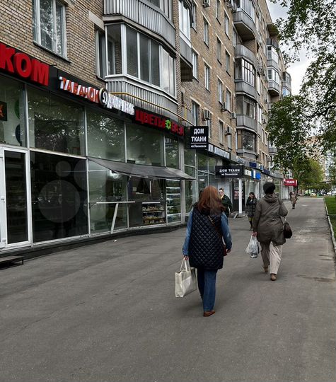 Торговая площадь, 6 м² у метро Ленинский проспект