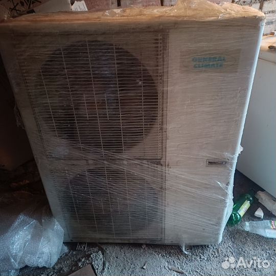 Кондиционер сплит система. на 140 кв. м