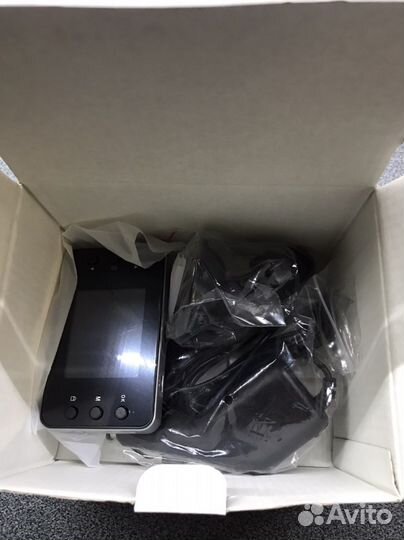 Автомобильный регистратор Trikli