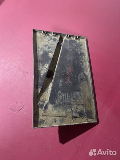 Площадка акумулятора Renault Logan