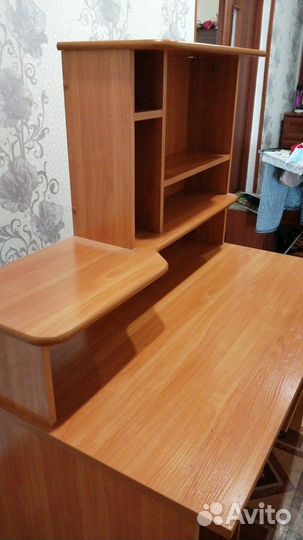 Письменный стол