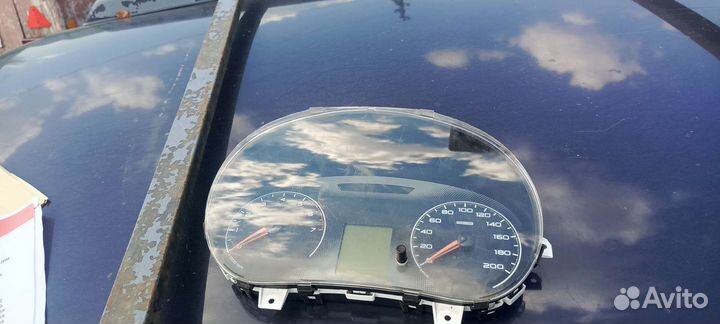 Приборная панель гранта