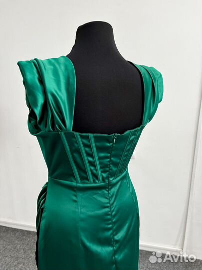 Платье женское вечернее 46 размер