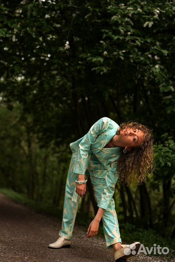 Женский брючный костюм. Пижама из иката