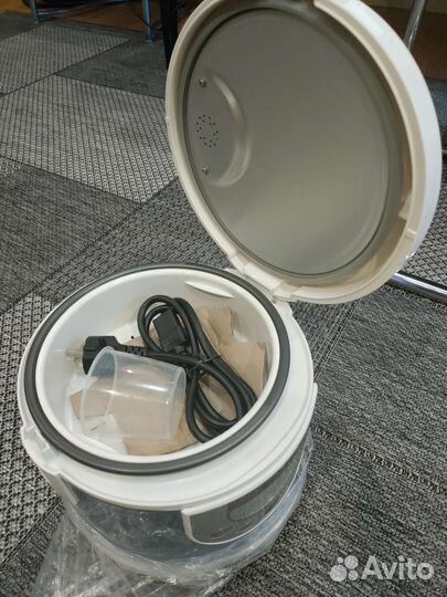 Мультиварка Panasonic SR-TMH10 (Новая)