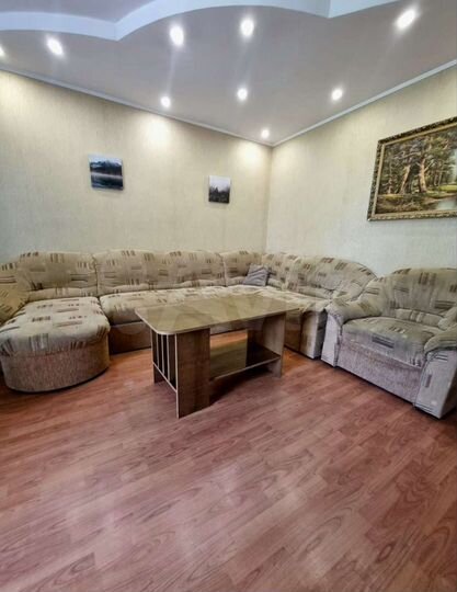 2-к. квартира, 55 м², 3/9 эт.