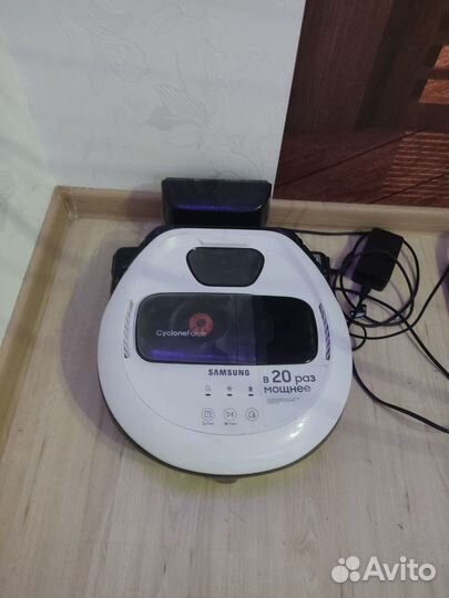 Робот пылесос