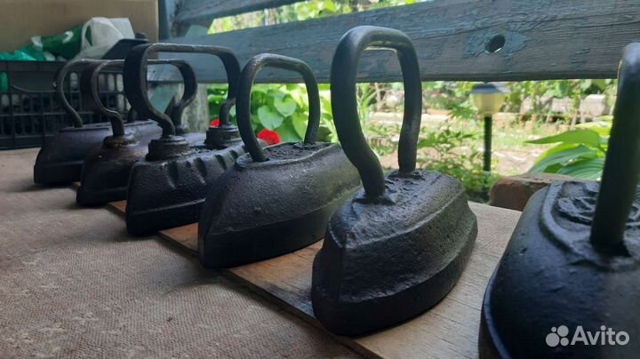 Утюг чугунный старинный