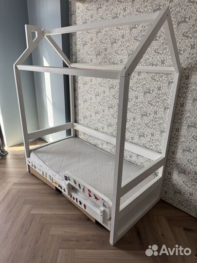 Детская кровать-домик