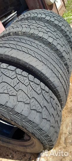 Yokohama 104ZR 235/65 R17