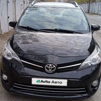 Toyota Verso 1.8 CVT, 2013, 178 000 км, с пробегом, цена 1 525 000 руб.