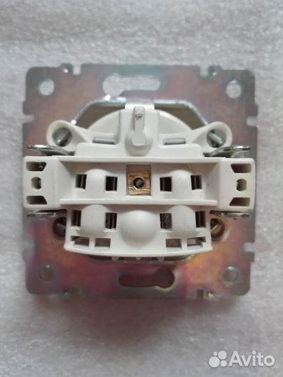 Розетки legrand