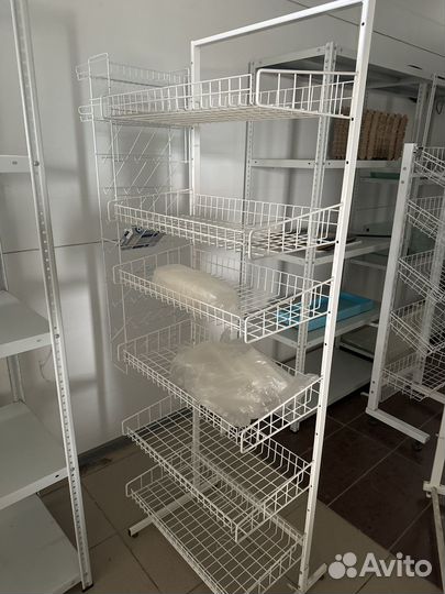 Полки стеллажи для конфет жвачек шоколадок