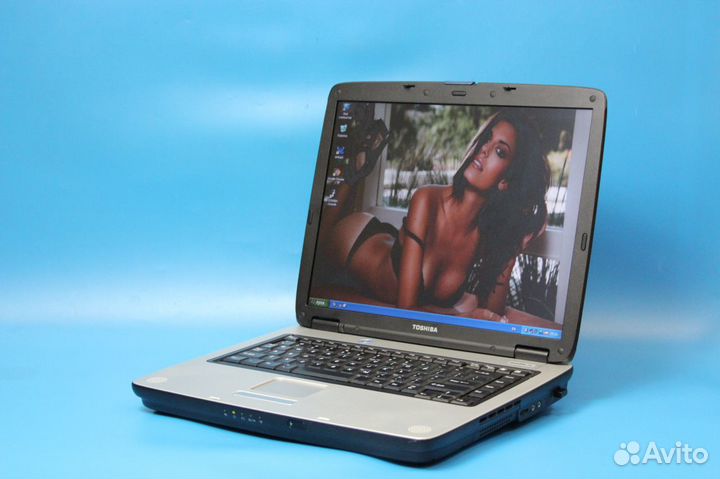 Ноутбук Toshiba satellite