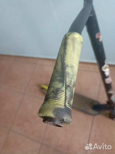 Трюковой самокат