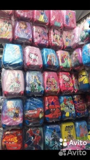 Детский чемодан на колесиках