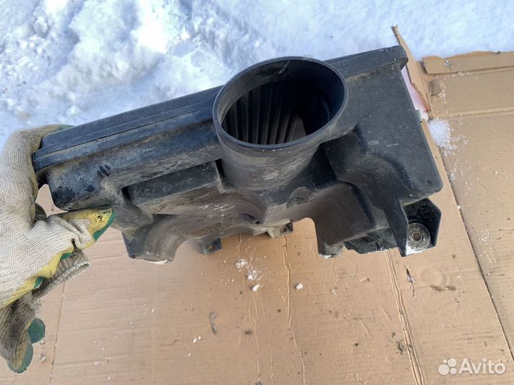 Корпус воздушного фильтра Suzuki SX4 2006-2014