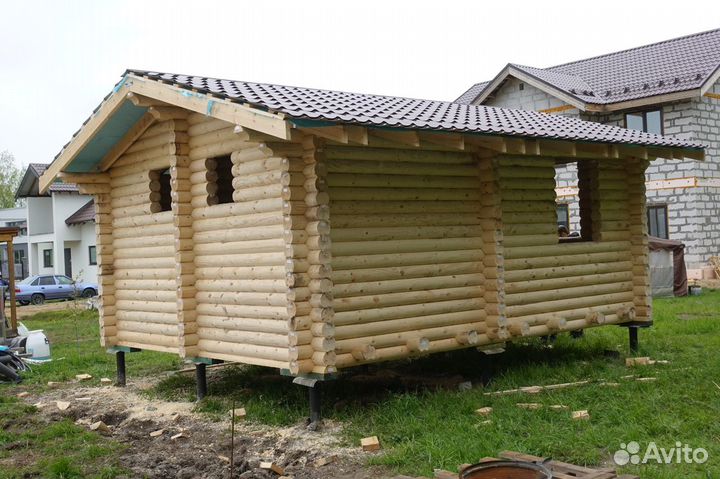 Сруб Бани 5.0х6.0м. из бревна с крыльцом