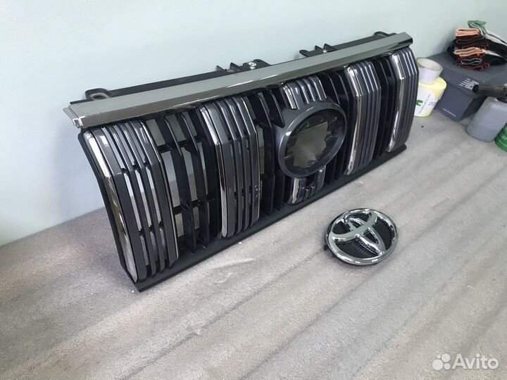 Решетка радиатора toyota land cruiser 150