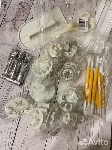 Формы для вырубки и инструм для работы с мастикой