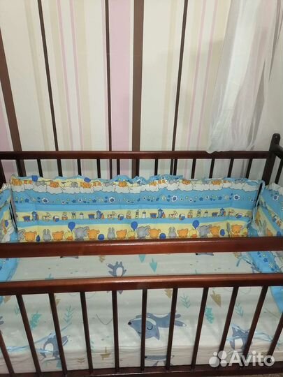 Детская кроватка
