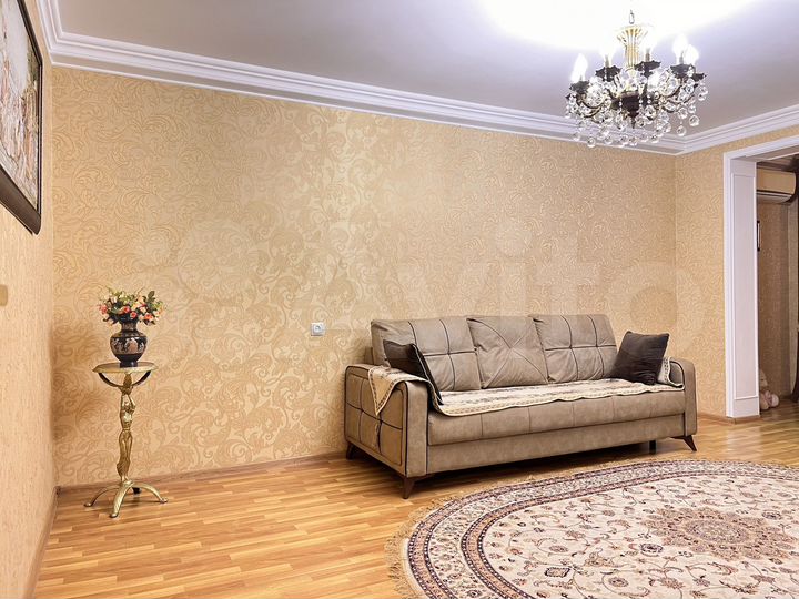 2-к. квартира, 65 м², 3/5 эт.