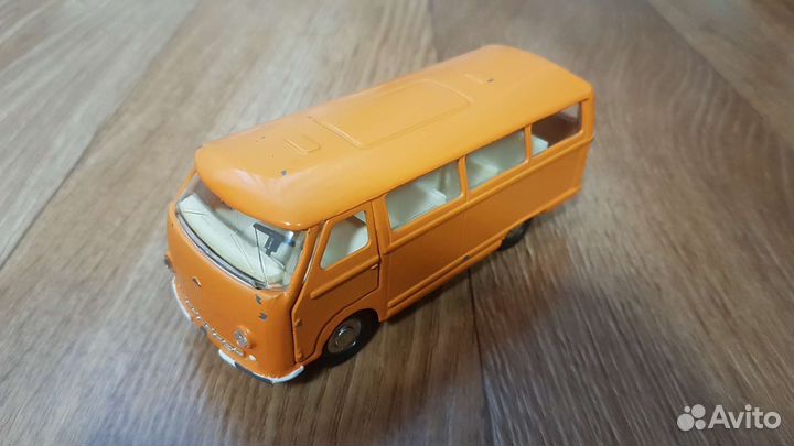 Модель раф 977 СССР 1:43