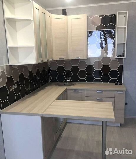 Кухня с техникой