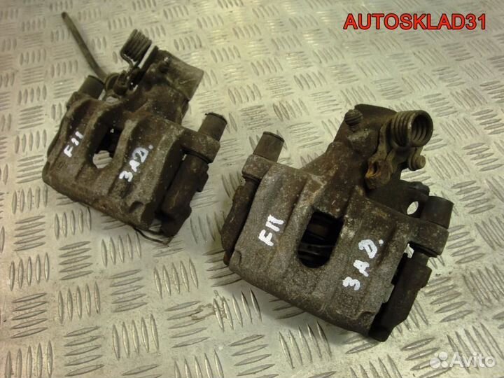 Суппорт тормозной задний Ford Focus 2 1365653