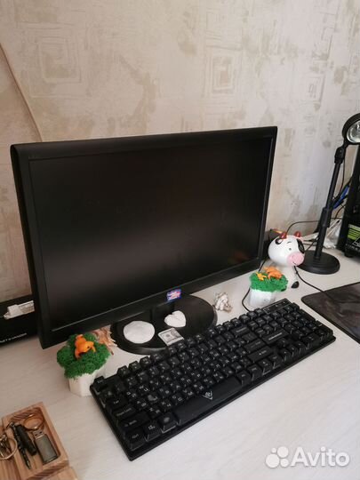 Монитор для компьютера 20 дюймов