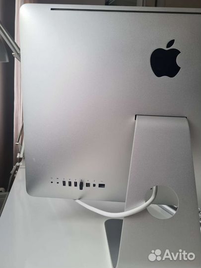 Apple iMac 21.5