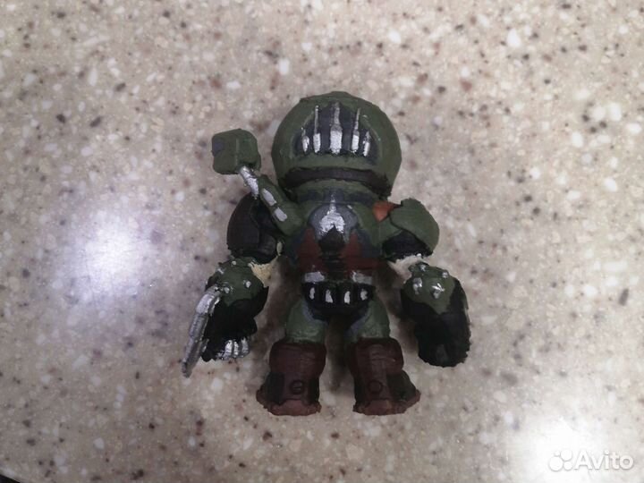 Фигурка Дум