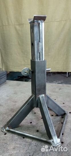 Стойка страховочная, подставка под авто