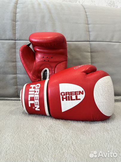 Боксерские перчатки 10 oz green hill