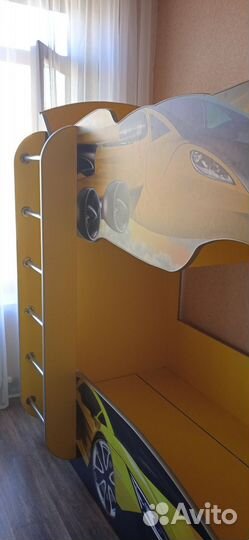 Двухъярусная кровать для детей