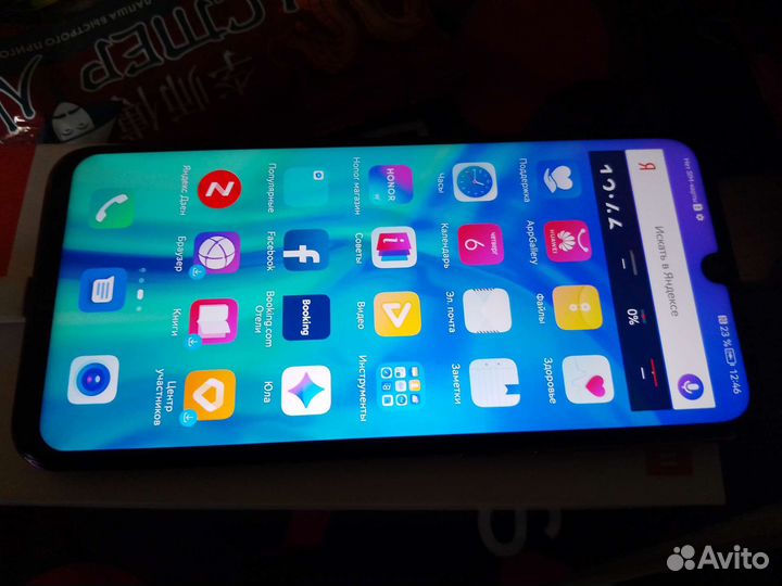 Мобильный телефон Honor 10i