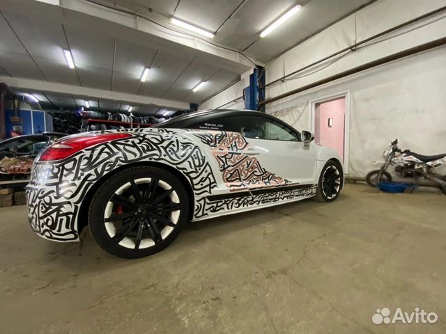 Роспись каллиграфией