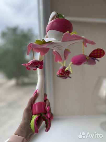 Музыкальная карусель на кроватку