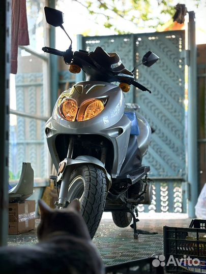 Скутер Atlant Storm 150 кубов