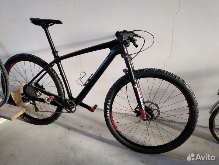 Карбоновый найнер