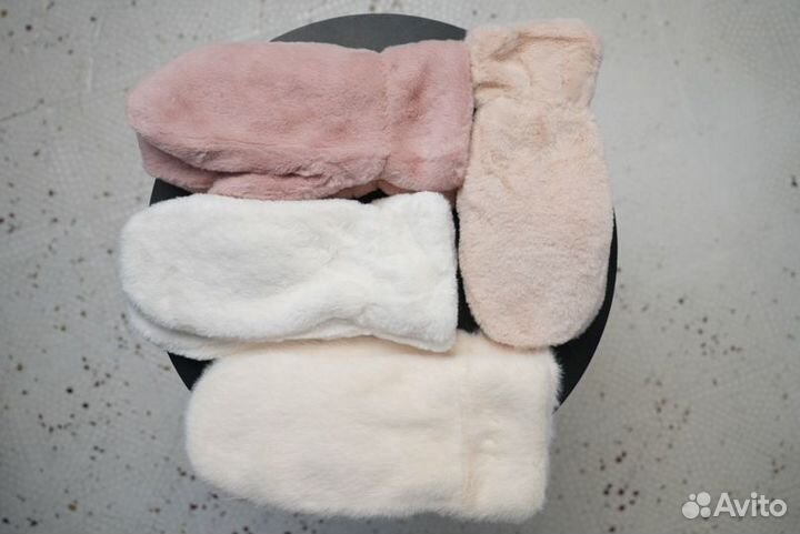 Женские варежки