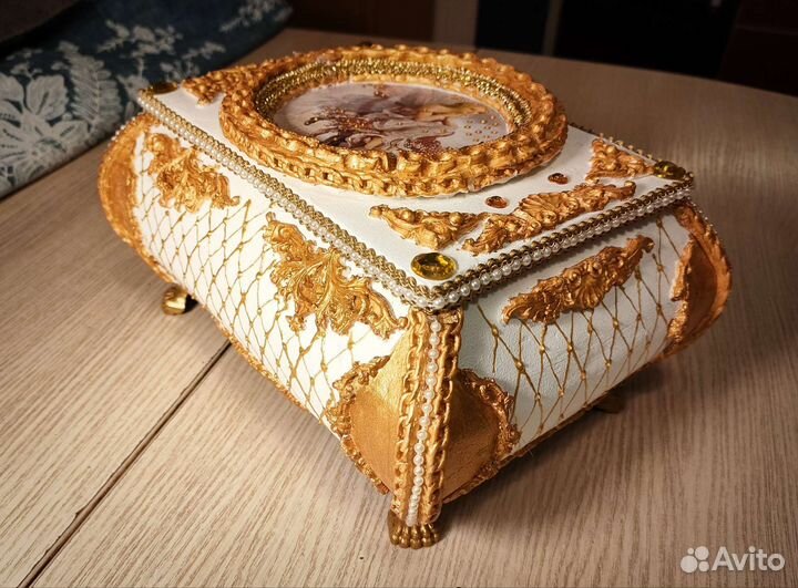 Шкатулка ручной работы белая