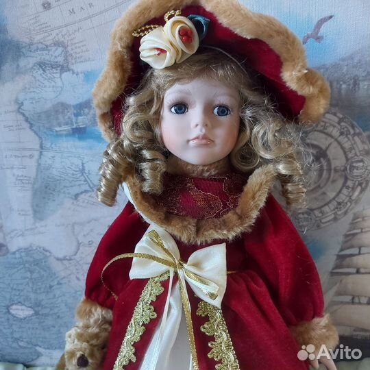 Коллекционная фарфоровая кукла Полина -Remeco