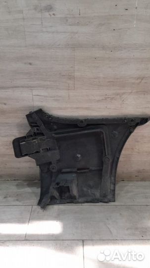 Кронштейн заднего бампера левый Bmw 5 G 30 С 2017