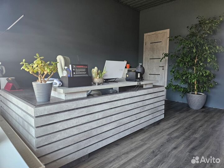 Офисный Стол Бадалона на заказ